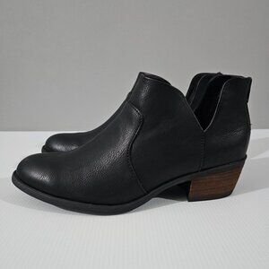 NEW B.O.C. Lucy Ankle Bootie Womens 9.5 Black Faux Leather Western Low Heel